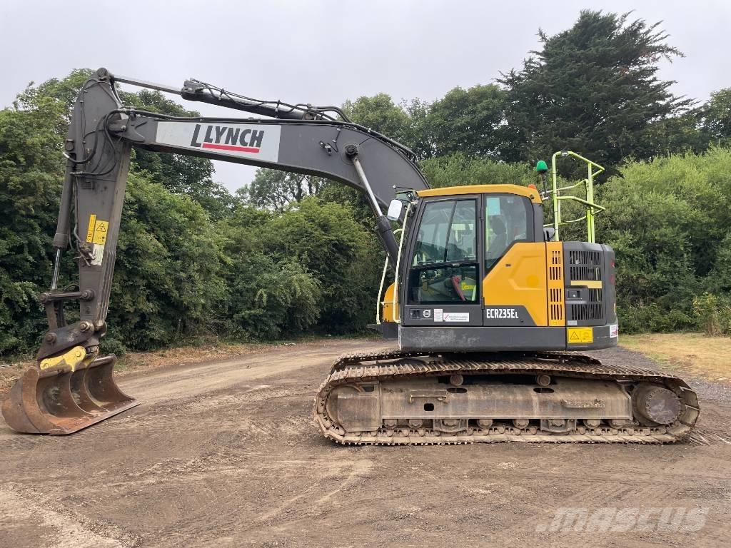 Volvo ECR 235 Paletli ekskavatörler