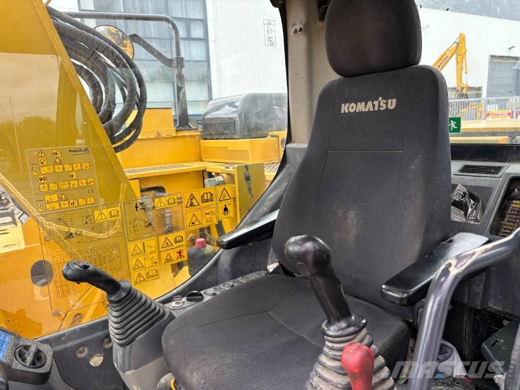 Komatsu PC138US-11 Paletli ekskavatörler