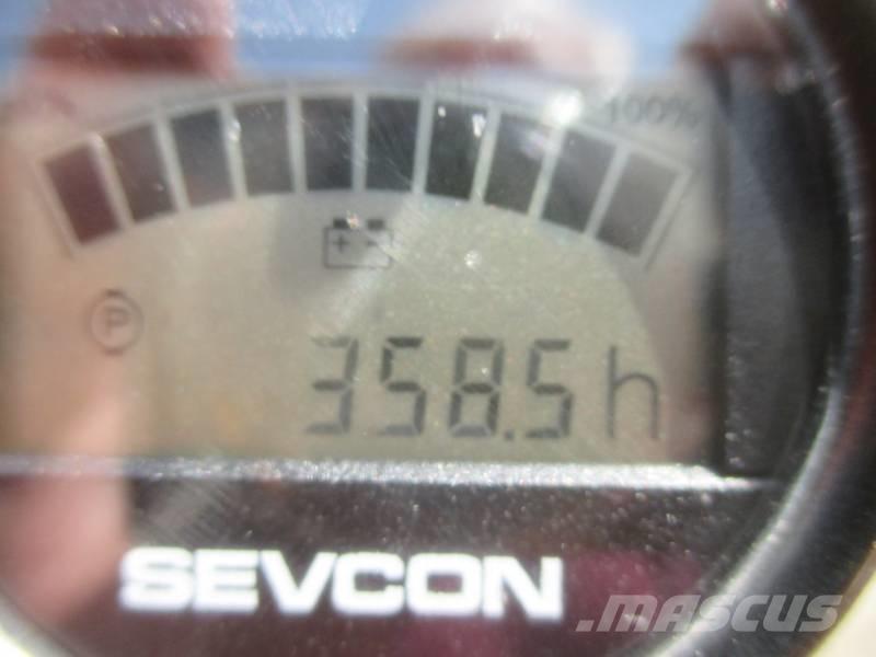 Manitou 170AETJ Körüklü personel platformları