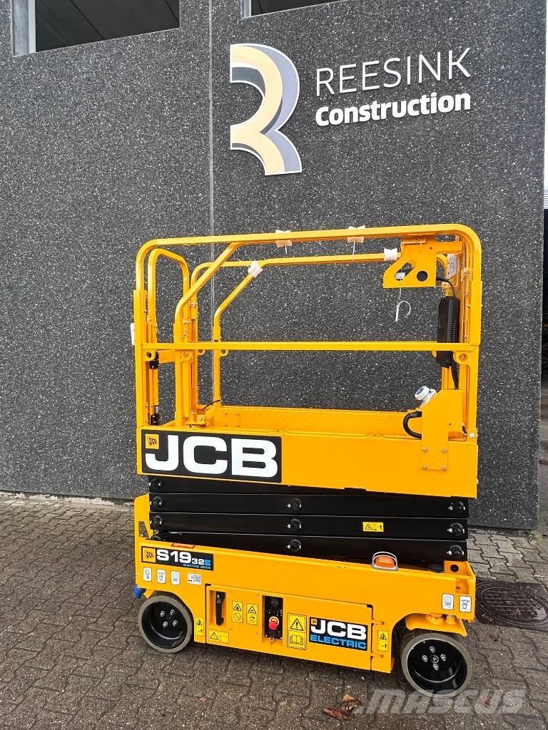 JCB 1932e Makasli platformlar