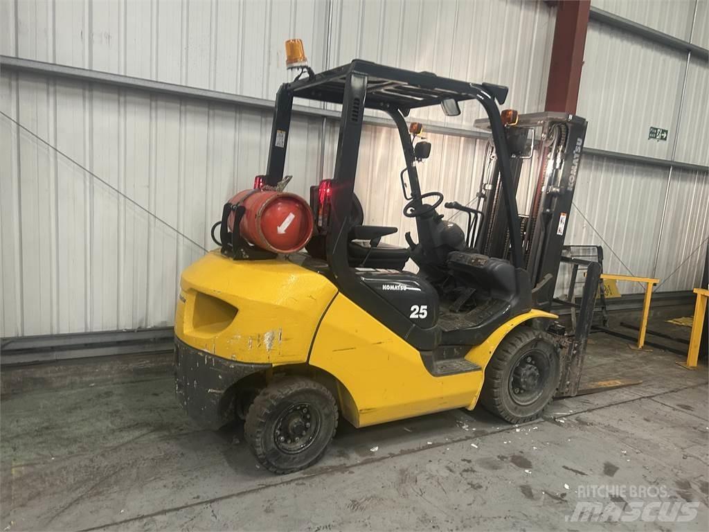 Komatsu FG25HT-17 LPG'li forkliftler