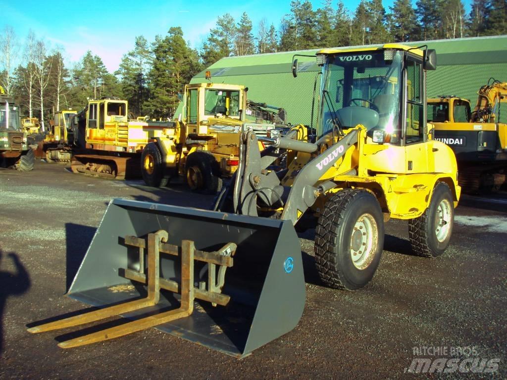Volvo L 30 Tekerlekli yükleyiciler