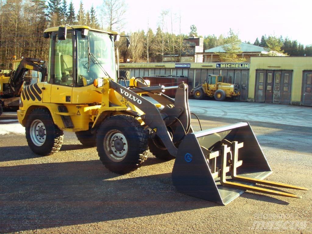Volvo L 30 Tekerlekli yükleyiciler