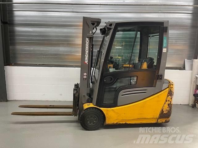Jungheinrich EFG 216 Elektrikli forkliftler