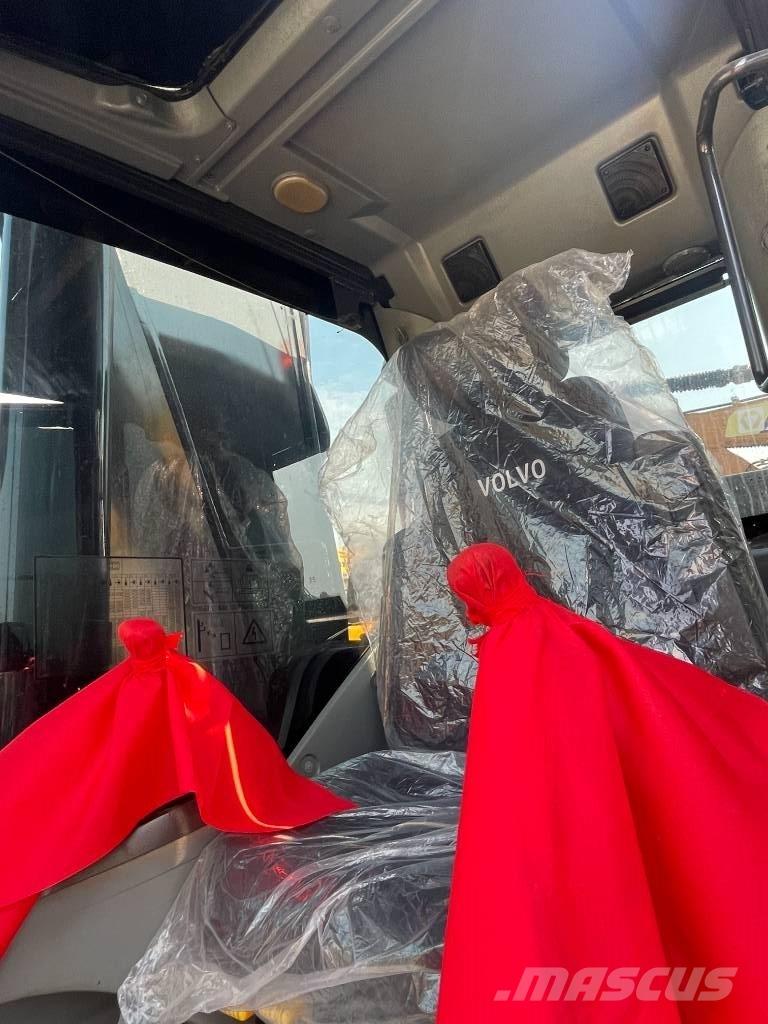 Volvo EC 380 D L Paletli ekskavatörler