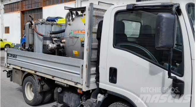 Isuzu N 1R 87A Kapali kasa kamyonlar