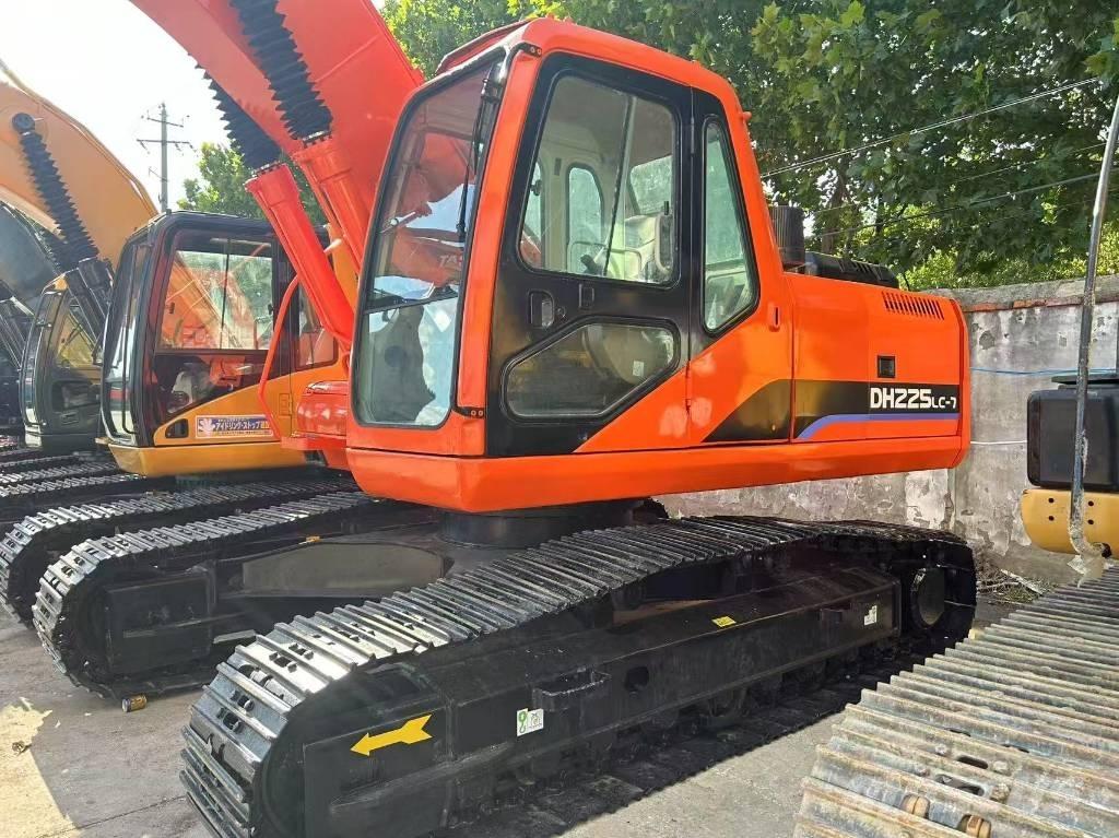 Doosan DH 225 LC-7 Paletli ekskavatörler