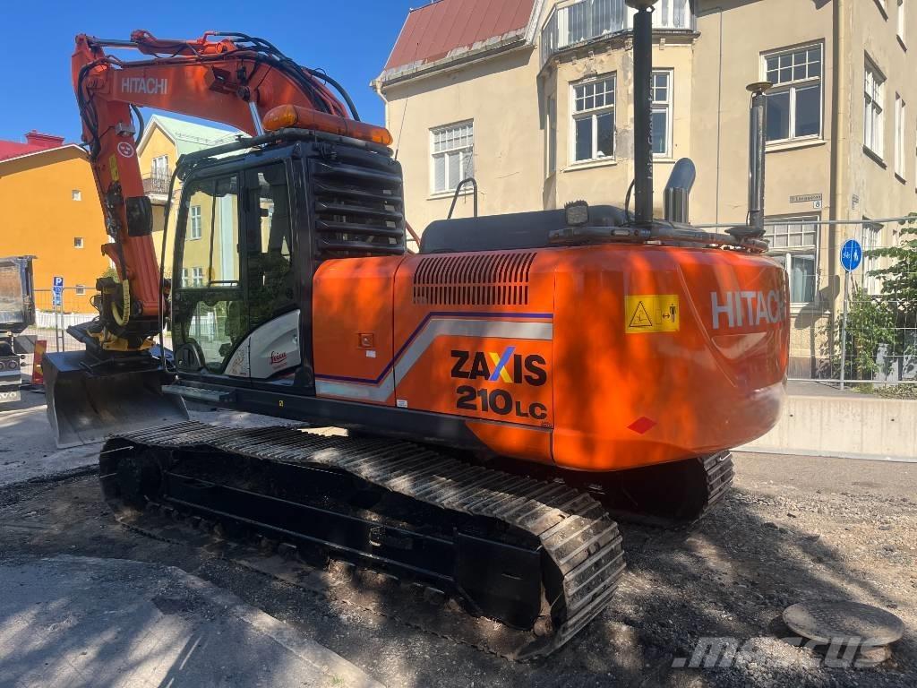 Hitachi ZX 210 Paletli ekskavatörler