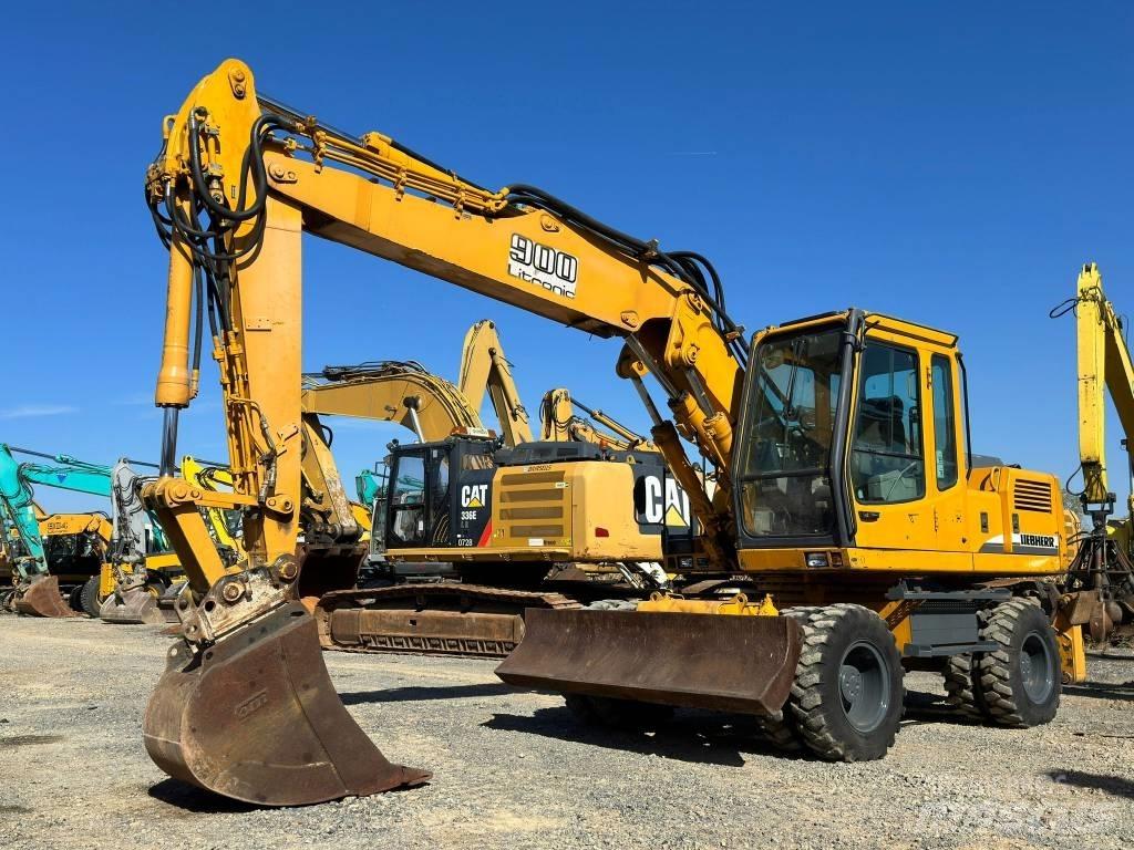 Liebherr A 900 B Lastik tekerli ekskavatörler