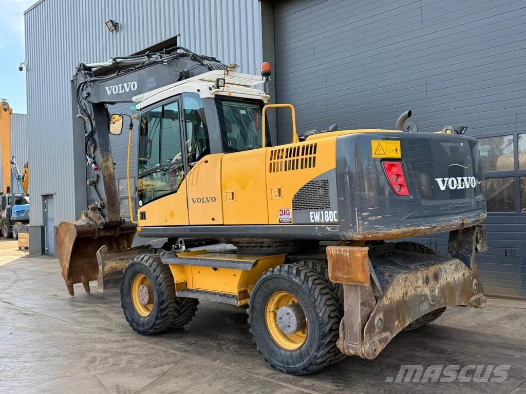 Volvo EW180C Lastik tekerli ekskavatörler