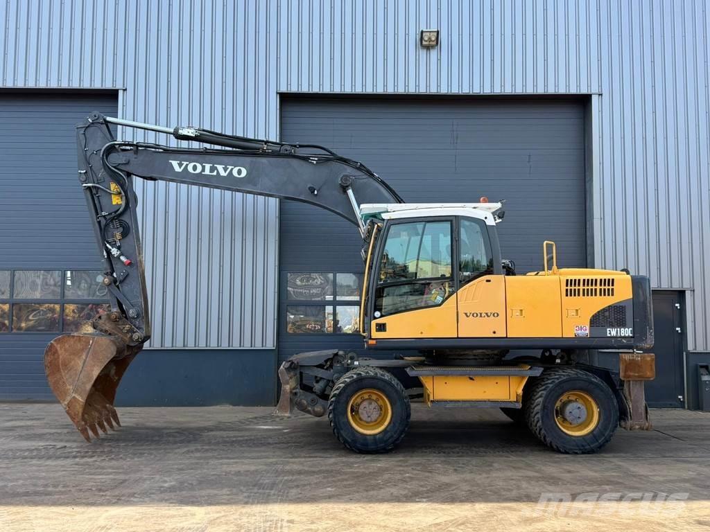 Volvo EW180C Lastik tekerli ekskavatörler