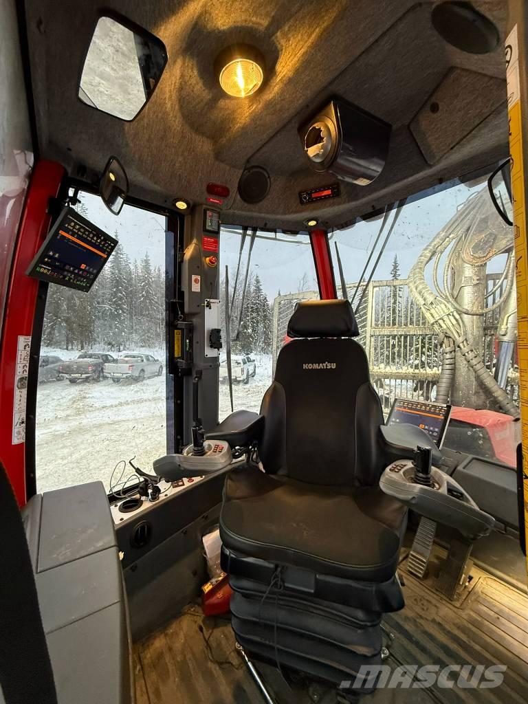 Komatsu 895 Tomruk yükleyici traktörler