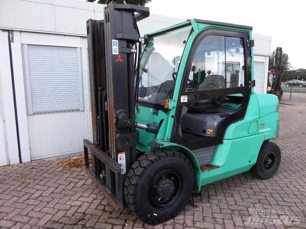 Mitsubishi FD45NT Dizel forkliftler