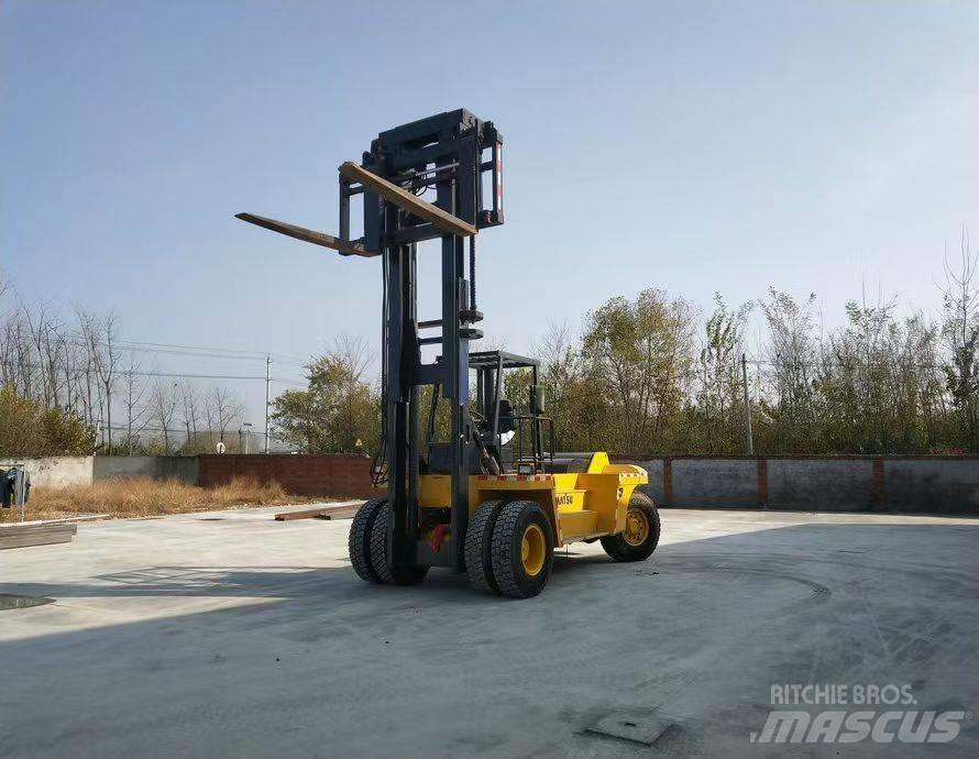 Komatsu FD 200 Dizel forkliftler