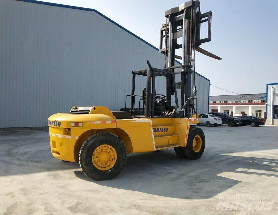 Komatsu FD 200 Dizel forkliftler