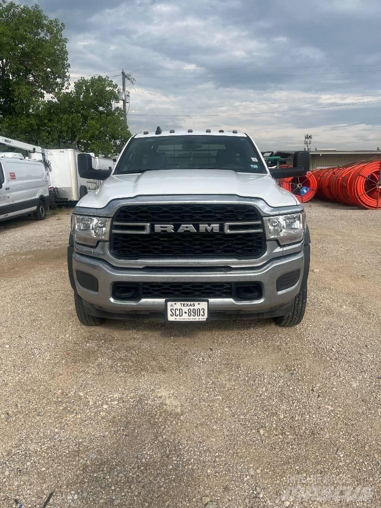 RAM 5500 Flatbed kamyonlar