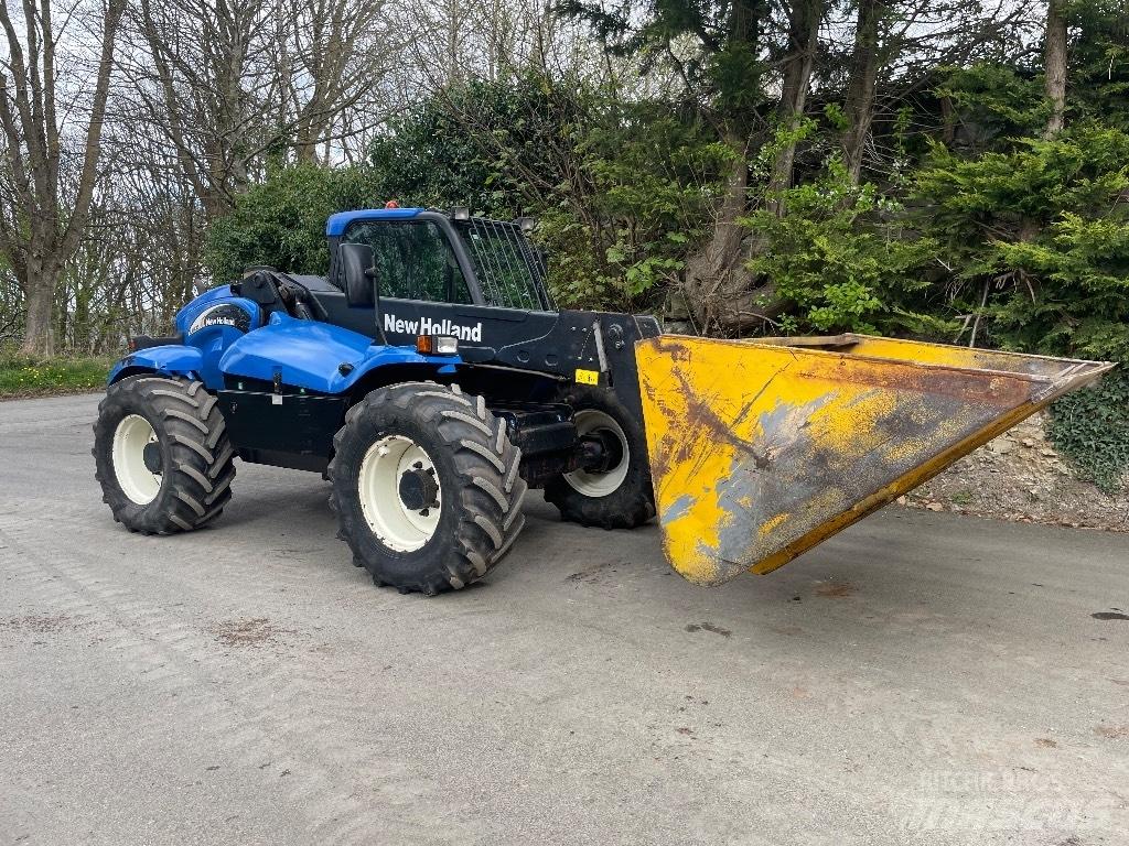 New Holland LM 435 A Tarimsal teleskopik yükleyiciler
