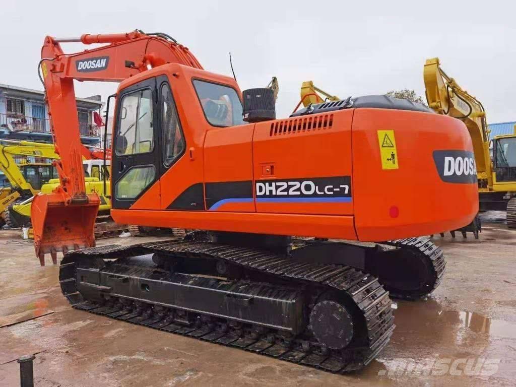 Doosan DH 220 LC-7 Paletli ekskavatörler