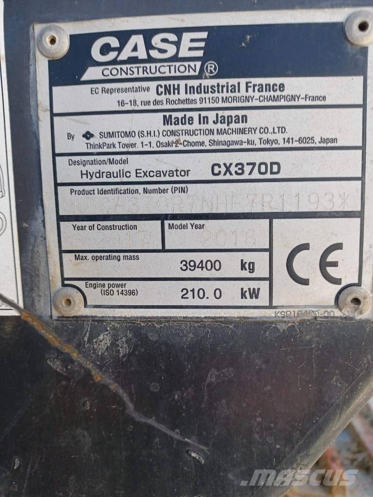 CASE CX 370 D Paletli ekskavatörler