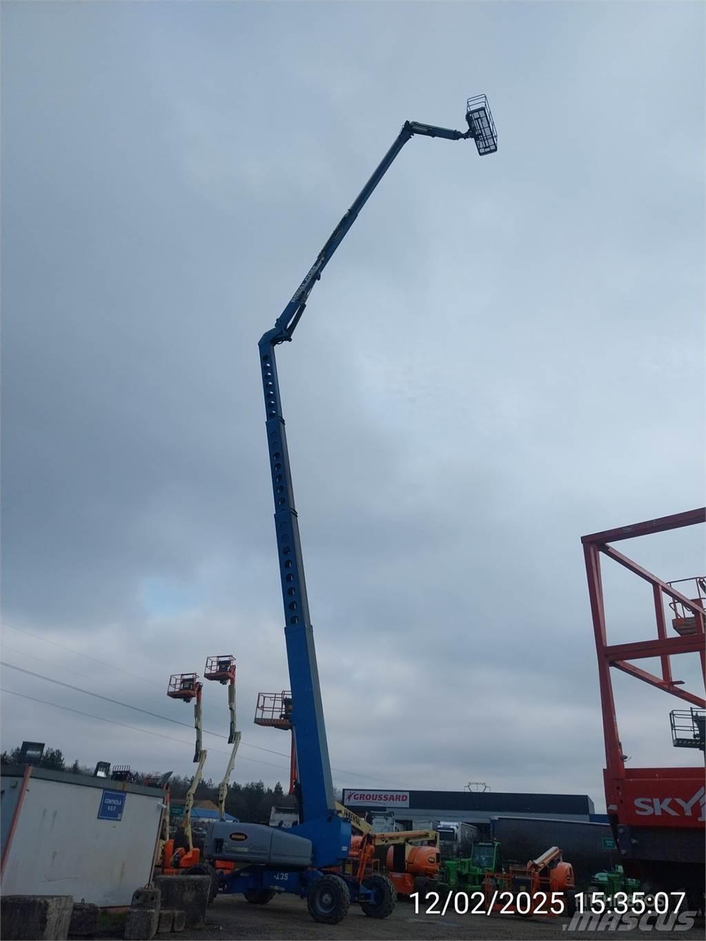 Genie Z135/70 Körüklü personel platformları