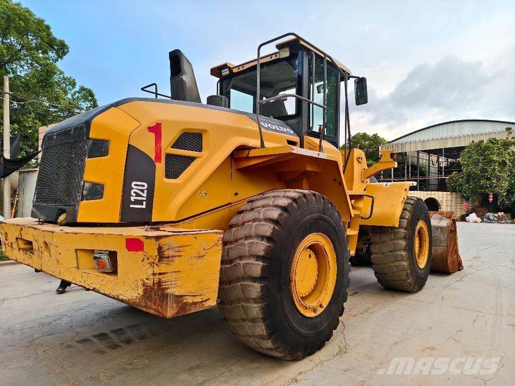 Volvo L 120 Tekerlekli yükleyiciler