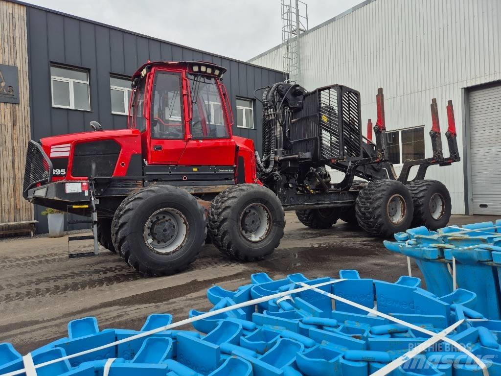 Komatsu 895 Tomruk yükleyici traktörler