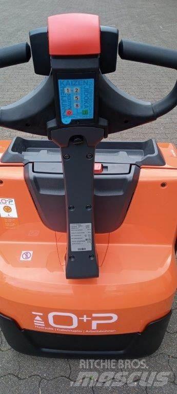 Toyota LWE 200 Düsük seviye kaldirici
