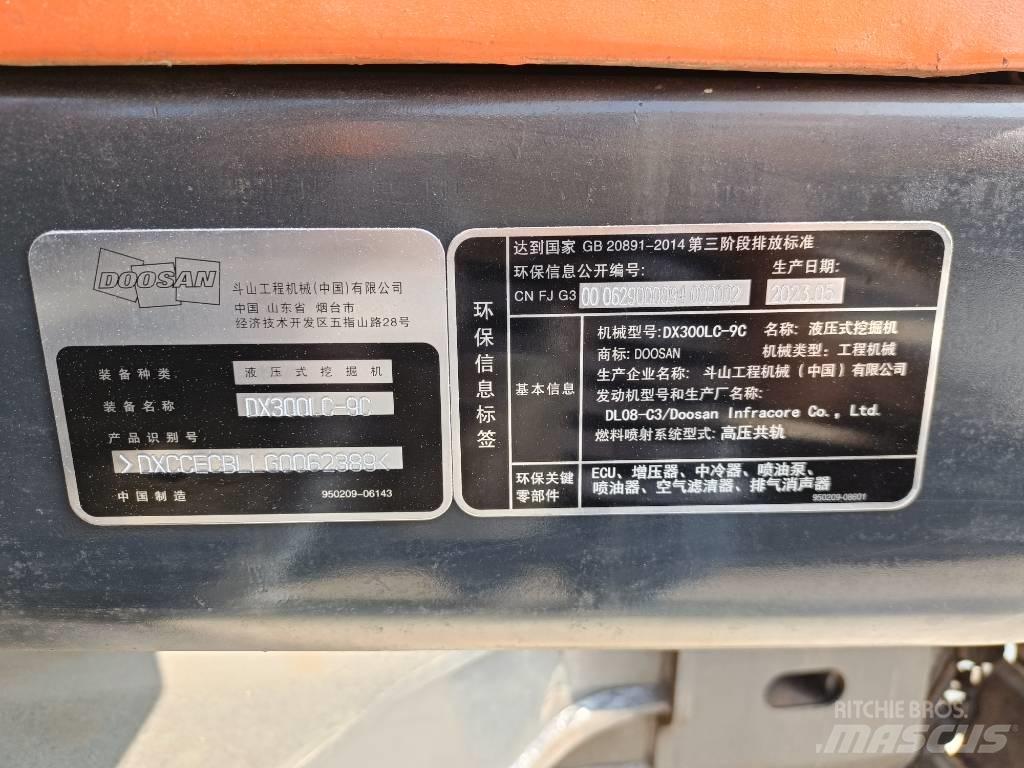Doosan DX300-9 Paletli ekskavatörler