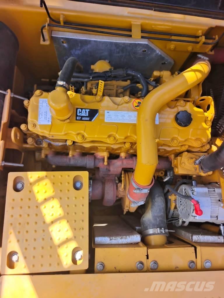 CAT 329 D2L Paletli ekskavatörler