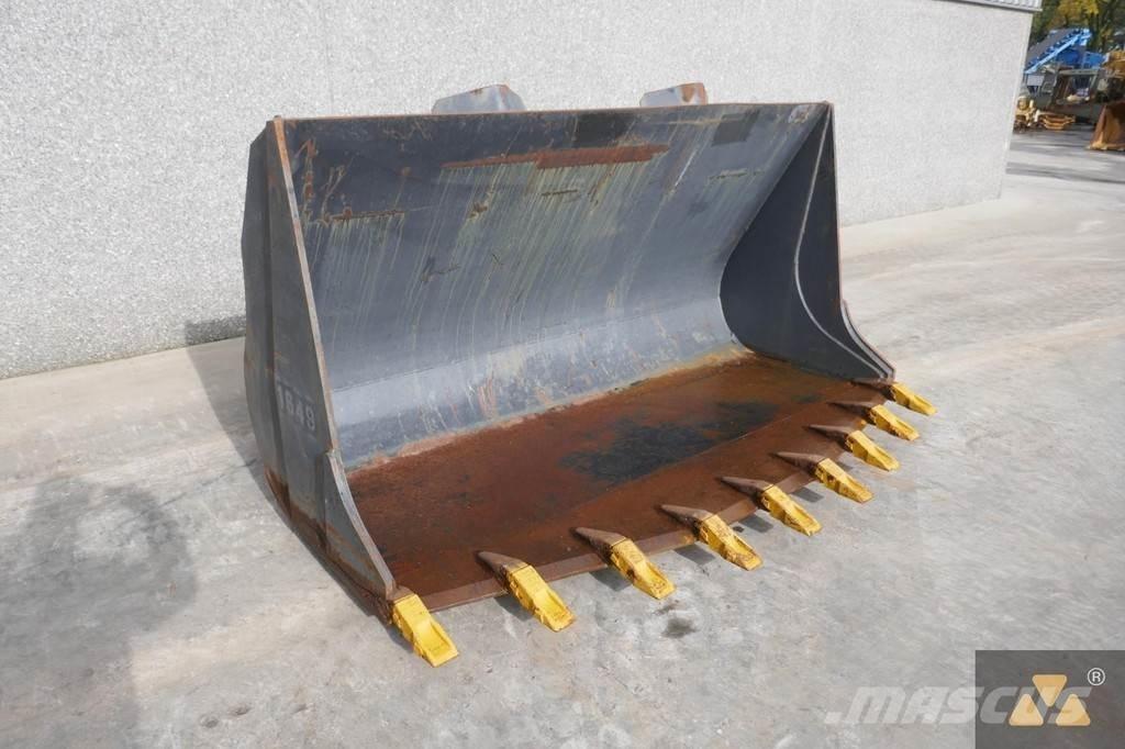 Volvo L120B Bucket Kovalar