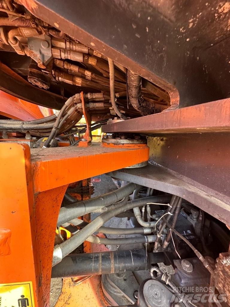 Doosan DX420-3 Lastik tekerli ekskavatörler