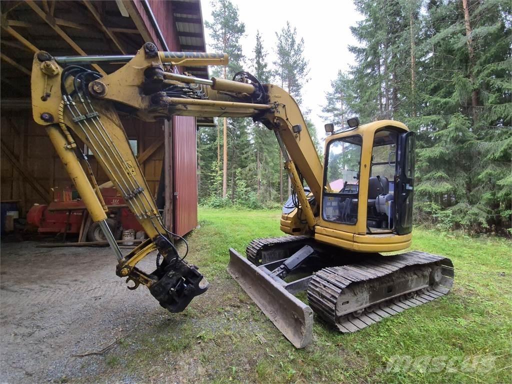 Komatsu PC75 UU Paletli ekskavatörler