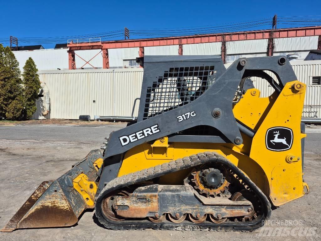 John Deere 317 Skid steer loderler
