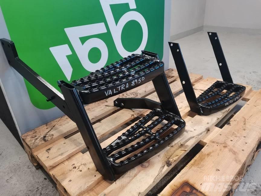 Valtra 8550 stairs Kabin
