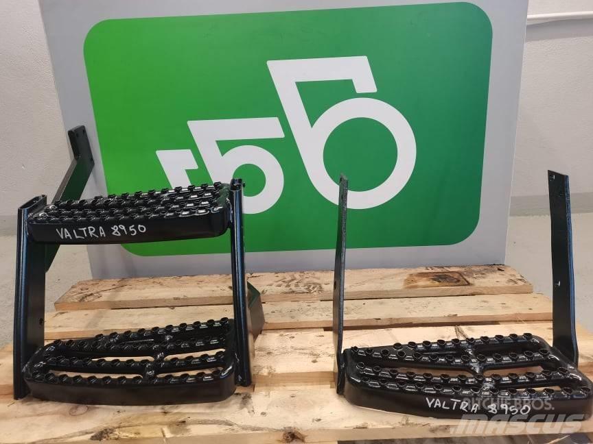 Valtra 8550 stairs Kabin