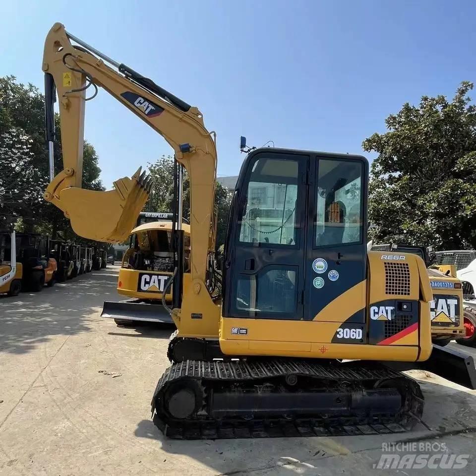 CAT 306D Paletli ekskavatörler