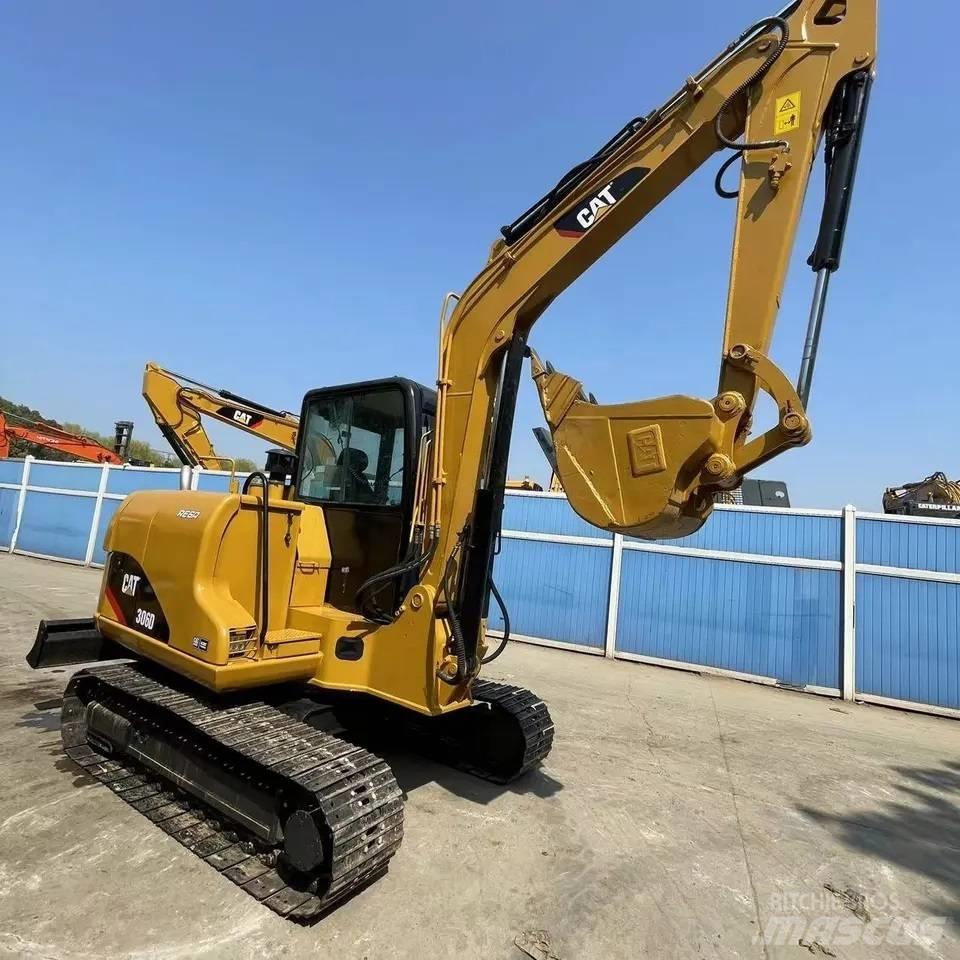 CAT 306D Paletli ekskavatörler