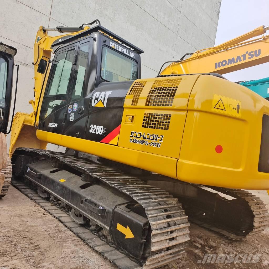 CAT 320D Paletli ekskavatörler