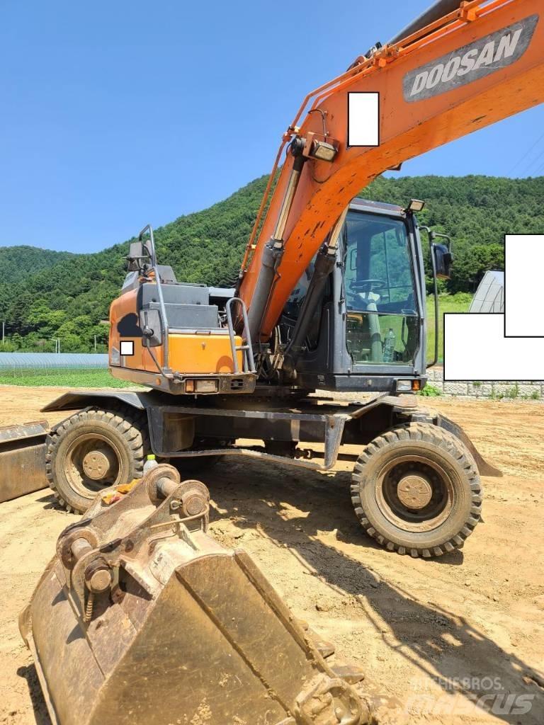 Doosan DX 140 W Lastik tekerli ekskavatörler