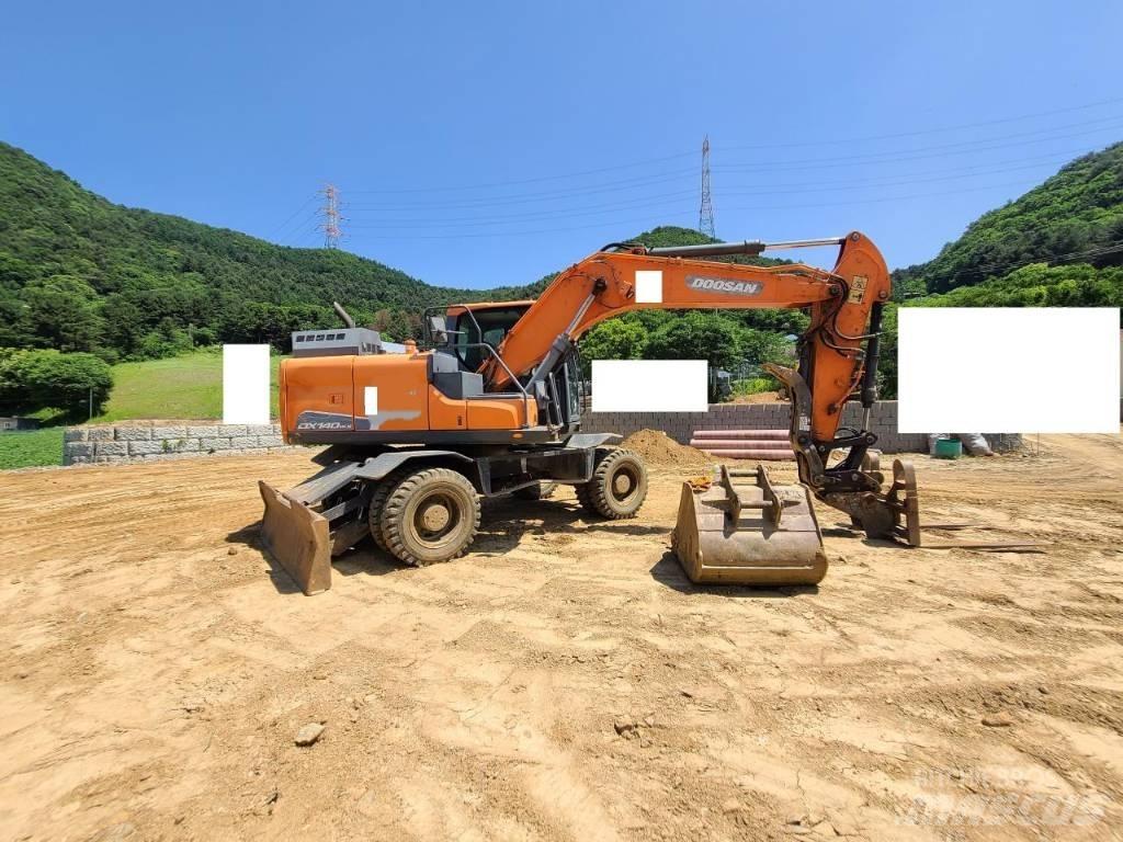 Doosan DX 140 W Lastik tekerli ekskavatörler