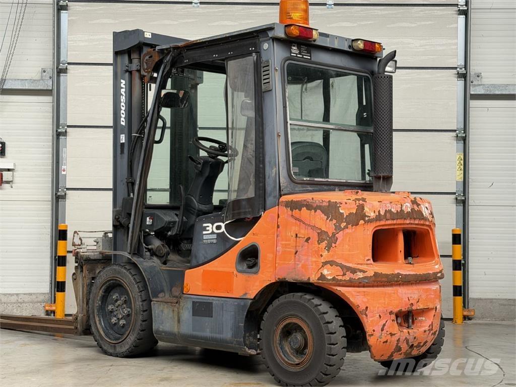 Doosan D30S-5 Dizel forkliftler