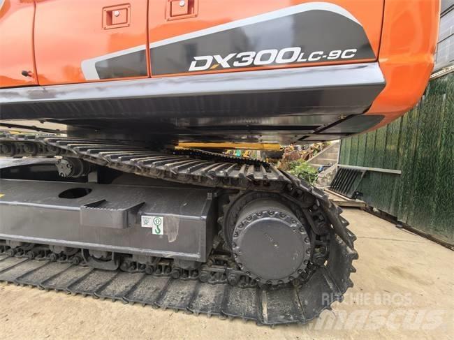 Doosan DX 300 LC Paletli ekskavatörler