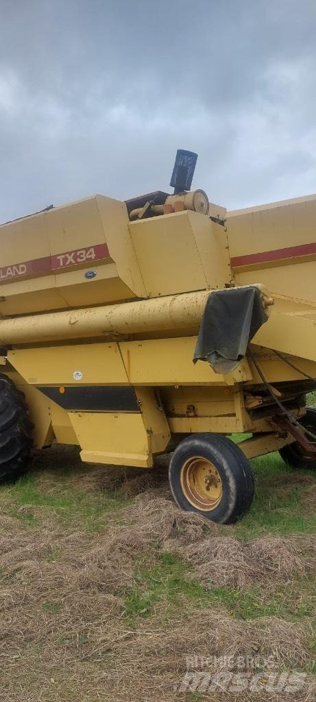 New Holland TX 34 Biçerdöverler