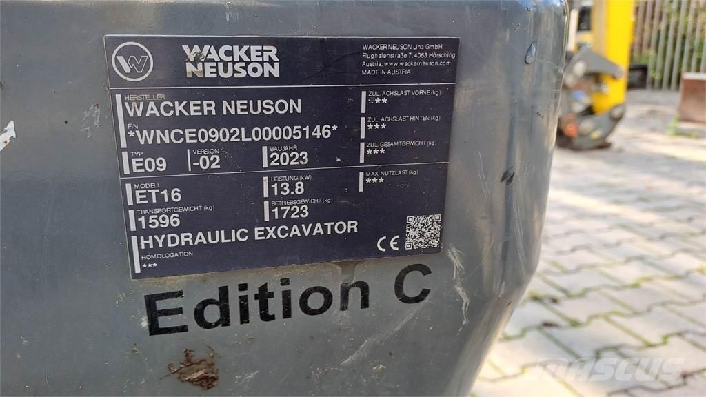 Wacker Neuson ET16 Paletli ekskavatörler