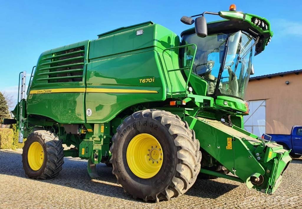 John Deere T670 Biçerdöverler