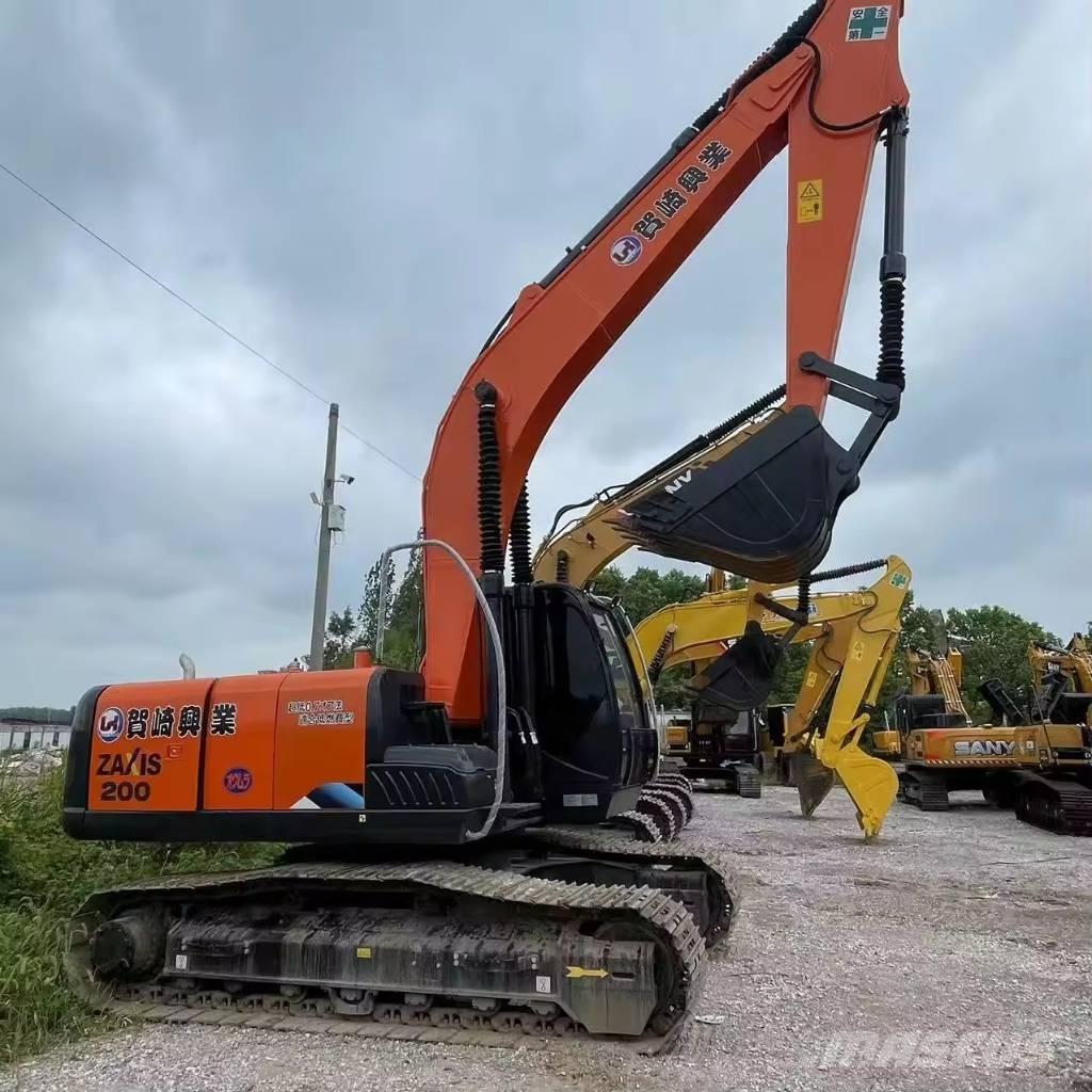 Hitachi ZX 200 Paletli ekskavatörler
