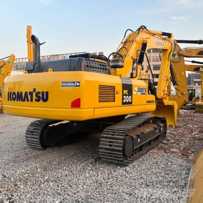 Komatsu PC 300 Paletli ekskavatörler