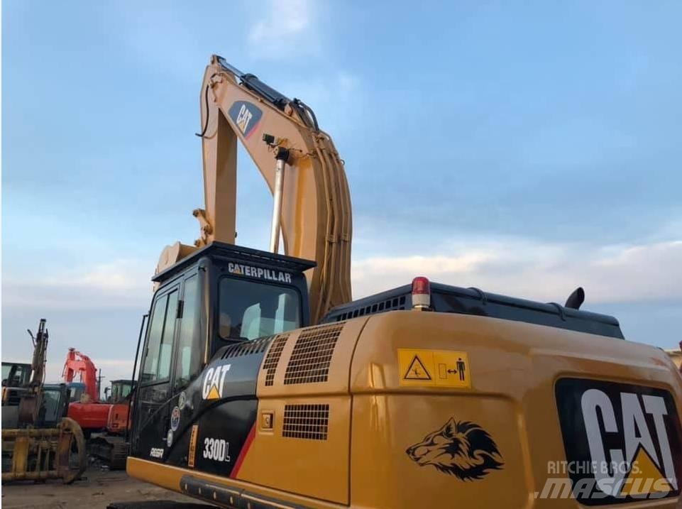 CAT 330DL Paletli ekskavatörler