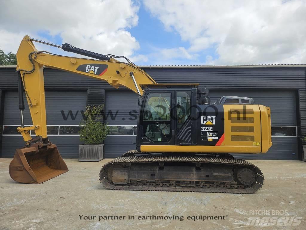 CAT 323 EL Paletli ekskavatörler