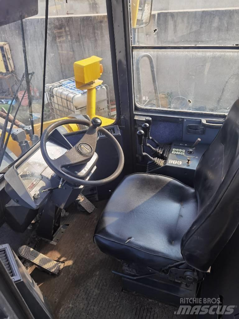 Komatsu WA 470 Tekerlekli yükleyiciler